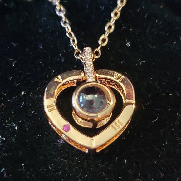 GOLD overlay sterling silver‎ heart necklace - Picture 2 of 6